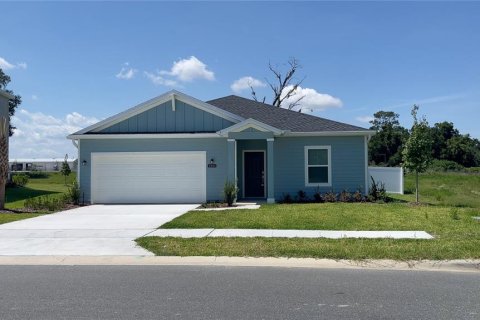 Casa en Ocala, Florida 3 dormitorios, 164.99 m2 № 2110893