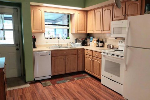 Casa en alquiler en New Port Richey, Florida, 3 dormitorios, 104.05 m2 № 1529422 - foto 11