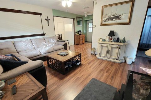 Casa en alquiler en New Port Richey, Florida, 3 dormitorios, 104.05 m2 № 1529422 - foto 6