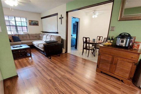 Casa en alquiler en New Port Richey, Florida, 3 dormitorios, 104.05 m2 № 1529422 - foto 12