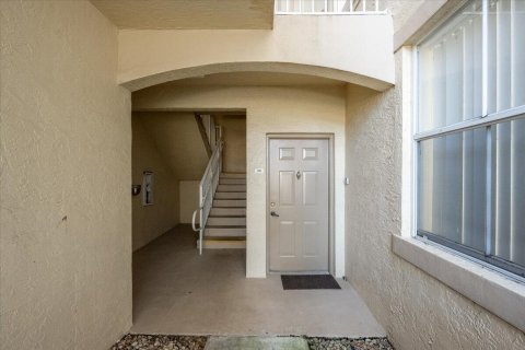 Condo in Wellington, Florida, 2 bedrooms  № 2392403 - photo 3