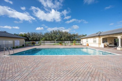 Condo in Wellington, Florida, 2 bedrooms  № 2392403 - photo 24