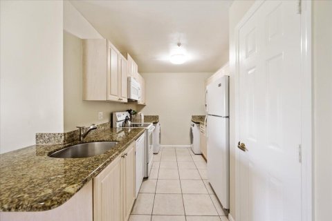 Condo in Wellington, Florida, 2 bedrooms  № 2392403 - photo 10