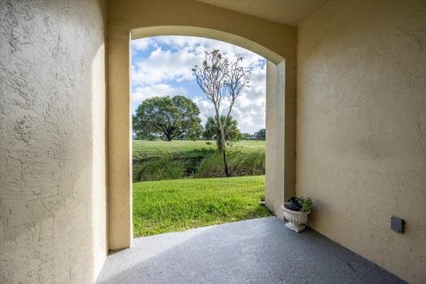 Condo in Wellington, Florida, 2 bedrooms  № 2392403 - photo 21