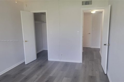 Condominio en alquiler en Davie, Florida, 1 dormitorio, 62.24 m2 № 1893200 - foto 5