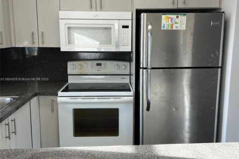 Condominio en alquiler en Davie, Florida, 1 dormitorio, 62.24 m2 № 1893200 - foto 1