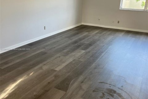Condominio en alquiler en Davie, Florida, 1 dormitorio, 62.24 m2 № 1893200 - foto 7
