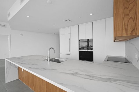 Copropriété à vendre à Miami, Floride: 2 chambres, 123.19 m2 № 2435486 - photo 9