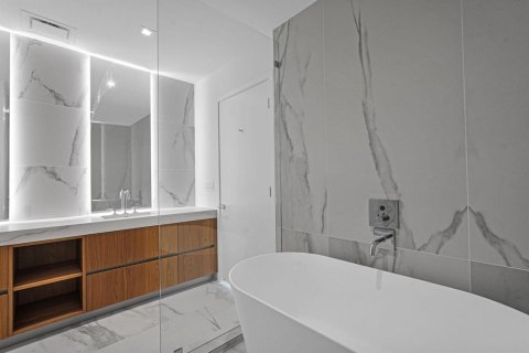 Copropriété à vendre à Miami, Floride: 2 chambres, 123.19 m2 № 2435486 - photo 29