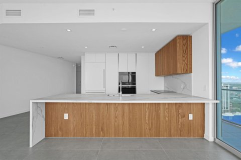 Copropriété à vendre à Miami, Floride: 2 chambres, 123.19 m2 № 2435486 - photo 8