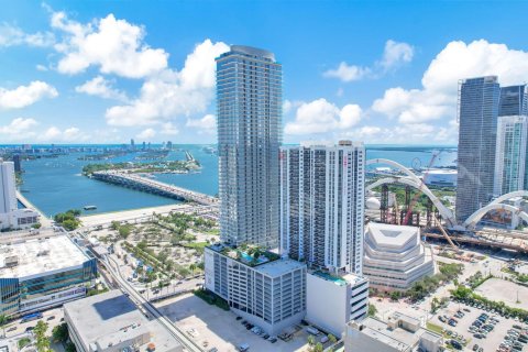 Condo à Miami, Floride, 2 chambres  № 2435486