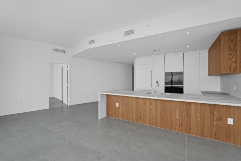 Copropriété à vendre à Miami, Floride: 2 chambres, 123.19 m2 № 2435486 - photo 10