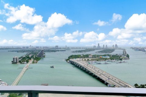 Copropriété à vendre à Miami, Floride: 2 chambres, 123.19 m2 № 2435486 - photo 30