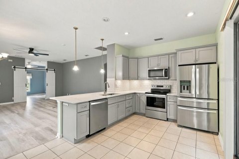 Купить виллу или дом в Деланд, Флорида 6 комнат, 141.95м2, № 2427569 - фото 9