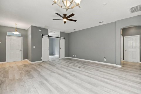 Купить виллу или дом в Деланд, Флорида 6 комнат, 141.95м2, № 2427569 - фото 5