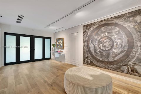 Casa en venta en Miami Beach, Florida, 5 dormitorios, 351.54 m2 № 1923542 - foto 7