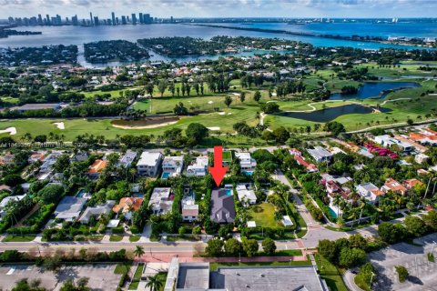 Casa en venta en Miami Beach, Florida, 5 dormitorios, 351.54 m2 № 1923542 - foto 20