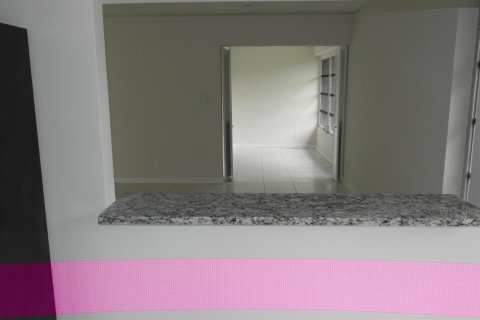 Снять в аренду квартиру в Бока-Ратон, Флорида 3 комнаты, 96.99м2, № 2147385 - фото 6