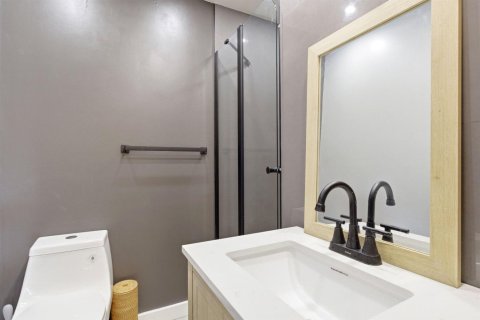 Condo in Boynton Beach, Florida, 2 bedrooms № 2243825 - photo 25