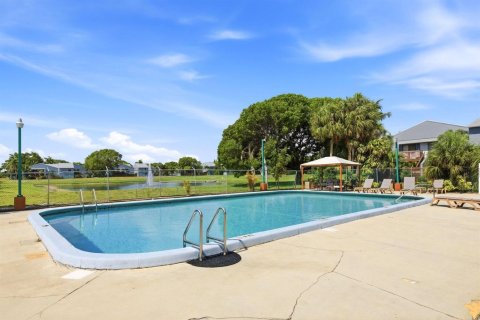 Condo in Boynton Beach, Florida, 2 bedrooms № 2243825 - photo 30