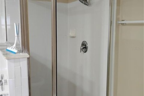 Снять в аренду кондоминиум в Лейк-Мэри, Флорида 3 комнаты, 160.81м2, № 1908863 - фото 27