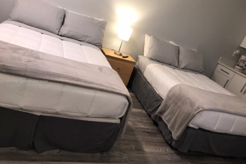 Copropriété à vendre à Hallandale Beach, Floride: 1 chambre, 29.73 m2 № 2081375 - photo 12