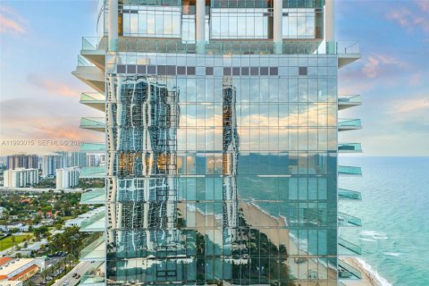 Купить кондоминиум в Санни-Айлс-Бич, Флорида 4 спальни, 302.12м2, № 2056985 - фото 10