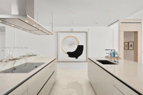 Купить кондоминиум в Санни-Айлс-Бич, Флорида 4 спальни, 302.12м2, № 2056985 - фото 20