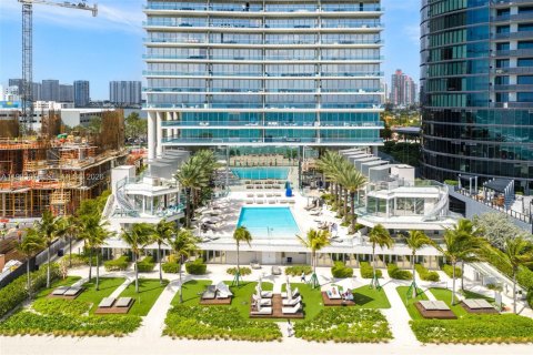 Купить кондоминиум в Санни-Айлс-Бич, Флорида 4 спальни, 302.12м2, № 2056985 - фото 6