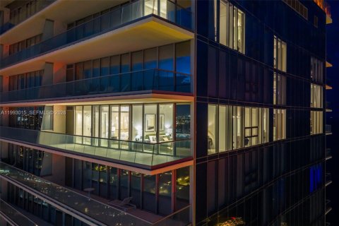 Купить кондоминиум в Санни-Айлс-Бич, Флорида 4 спальни, 302.12м2, № 2056985 - фото 12