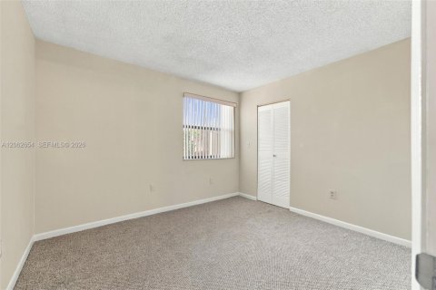 Condominio en venta en Miami, Florida, 3 dormitorios, 104.98 m2 № 2276113 - foto 19