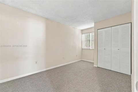 Condominio en venta en Miami, Florida, 3 dormitorios, 104.98 m2 № 2276113 - foto 17