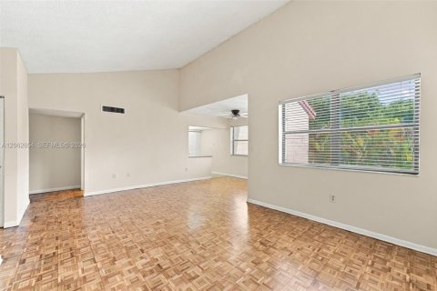 Condominio en venta en Miami, Florida, 3 dormitorios, 104.98 m2 № 2276113 - foto 8