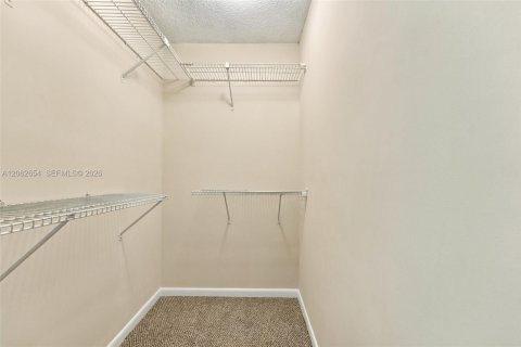 Condominio en venta en Miami, Florida, 3 dormitorios, 104.98 m2 № 2276113 - foto 20