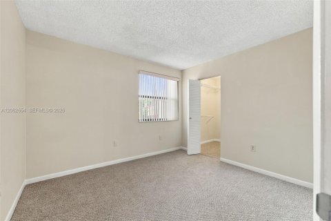 Condominio en venta en Miami, Florida, 3 dormitorios, 104.98 m2 № 2276113 - foto 18
