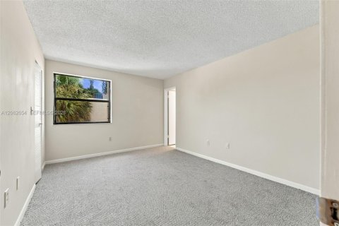 Condominio en venta en Miami, Florida, 3 dormitorios, 104.98 m2 № 2276113 - foto 21