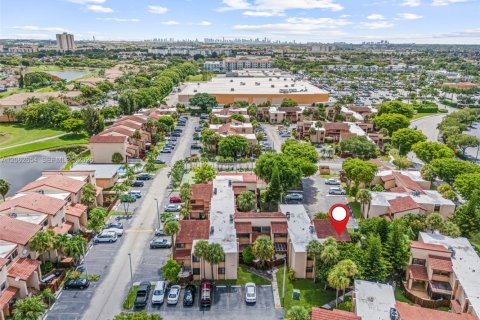 Condominio en venta en Miami, Florida, 3 dormitorios, 104.98 m2 № 2276113 - foto 27