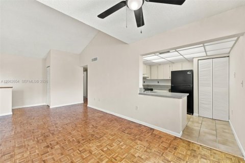 Condominio en venta en Miami, Florida, 3 dormitorios, 104.98 m2 № 2276113 - foto 9