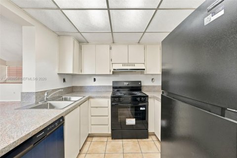 Condominio en venta en Miami, Florida, 3 dormitorios, 104.98 m2 № 2276113 - foto 11