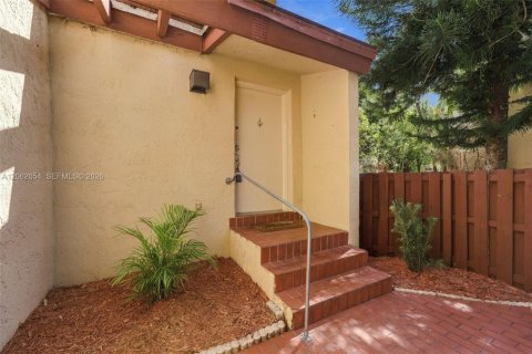 Condominio en venta en Miami, Florida, 3 dormitorios, 104.98 m2 № 2276113 - foto 3