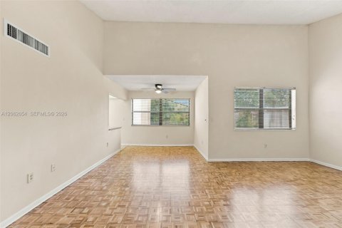 Condominio en venta en Miami, Florida, 3 dormitorios, 104.98 m2 № 2276113 - foto 5
