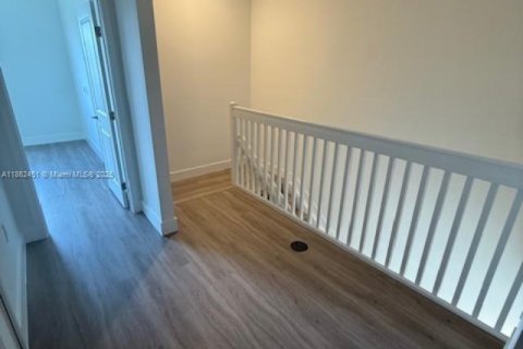 House in Homestead, Florida 3 bedrooms № 1890856 - photo 8