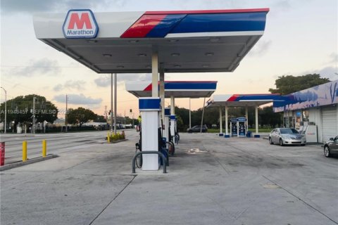 Купить коммерческую недвижимость в Форт-Лодердейл, Флорида № 2054419 - фото 4