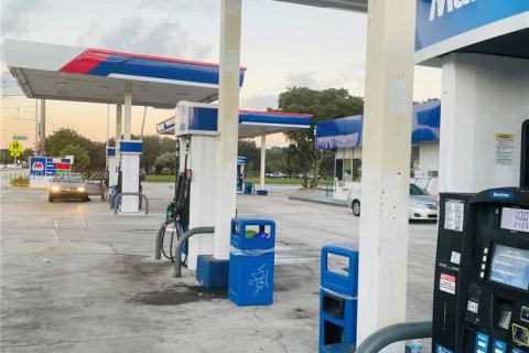 Купить коммерческую недвижимость в Форт-Лодердейл, Флорида № 2054419 - фото 3