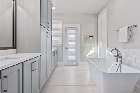 Touwnhouse à vendre à Sarasota, Floride: 3 chambres, 225.1 m2 № 2099723 - photo 24