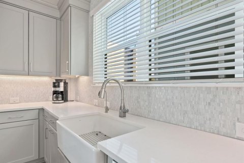 Touwnhouse à vendre à Sarasota, Floride: 3 chambres, 225.1 m2 № 2099723 - photo 14