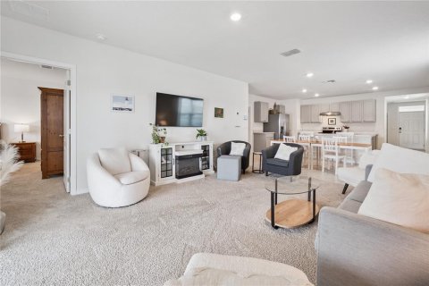 Casa en alquiler en Tavares, Florida, 3 dormitorios, 149.94 m2 № 2209994 - foto 4