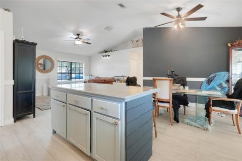 Casa en venta en Mascotte, Florida, 3 dormitorios, 117.06 m2 № 2224387 - foto 11