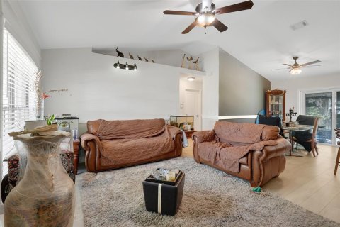 Casa en venta en Mascotte, Florida, 3 dormitorios, 117.06 m2 № 2224387 - foto 7