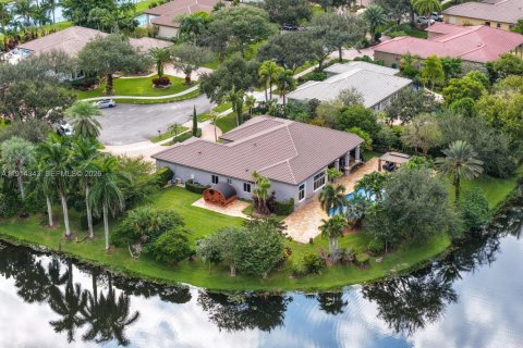 Villa ou maison à vendre à Davie, Floride: 5 chambres, 383.69 m2 № 2082424 - photo 3